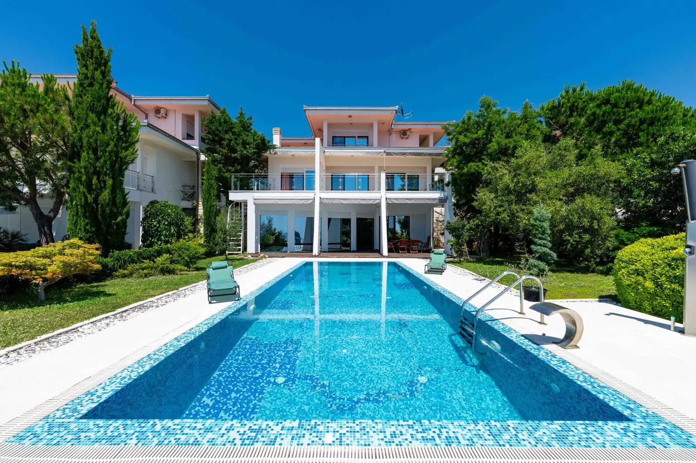 Beachfront villa with a private pool, Utjeha, Bar