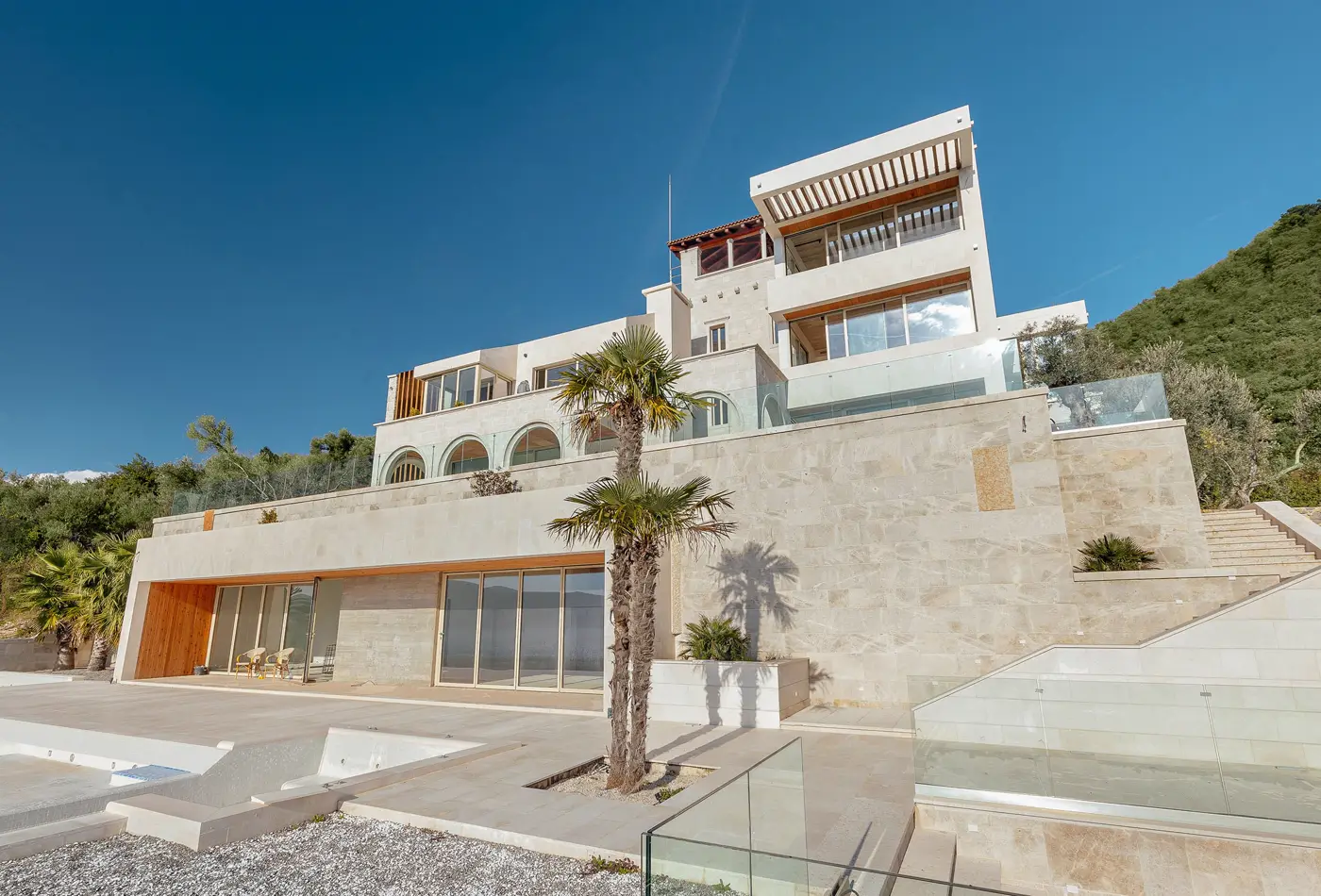 A unique villa with a panoramic view of the sea and Porto Montenegro, Tivat