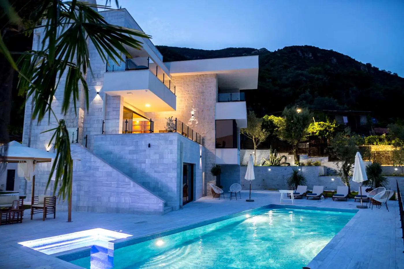 Modern villa with a swimming pool and sea view, Đenovići, Herceg Novi