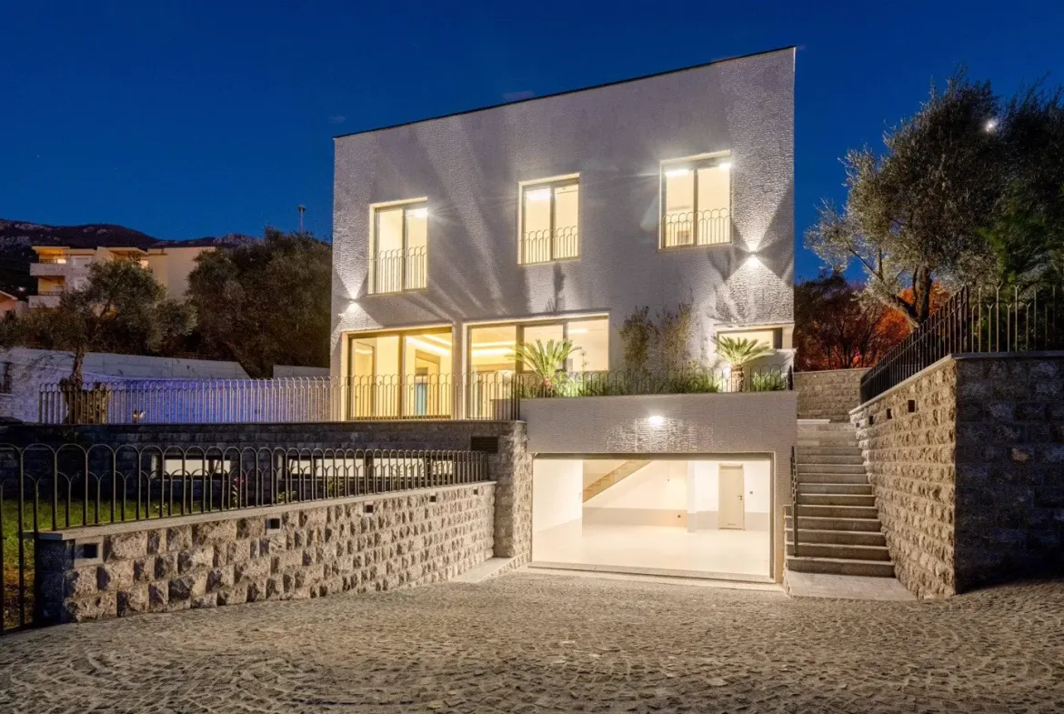 Villa near Kamenovo beach, Budva