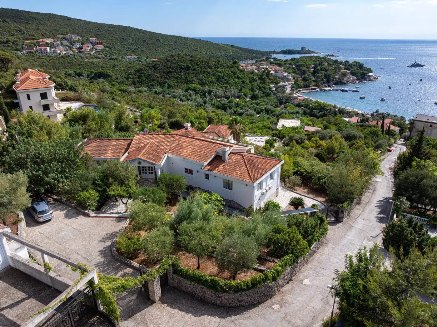 04-45 Villa with panoramic sea view on a large property, Žanjice, Herceg Novi