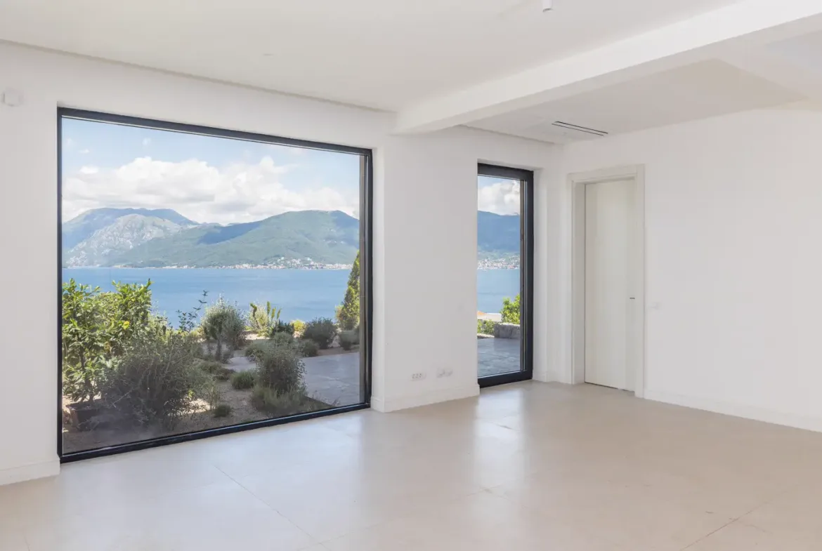 Contemporary villa with private pool and panoramic sea view, Krašići, Tivat