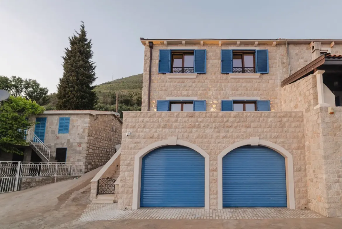 Stone villa with swimming pool, Reževići, Budva