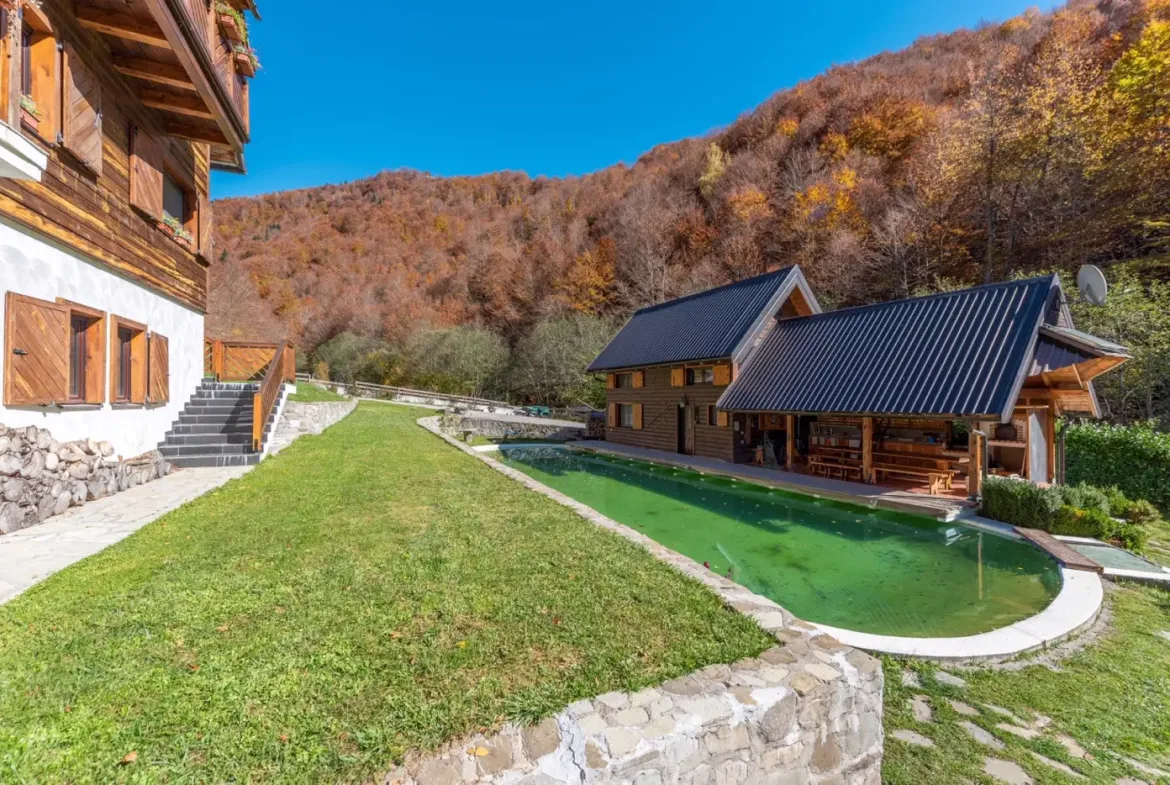 Mountain property with two houses, Opasanica, Podgorica