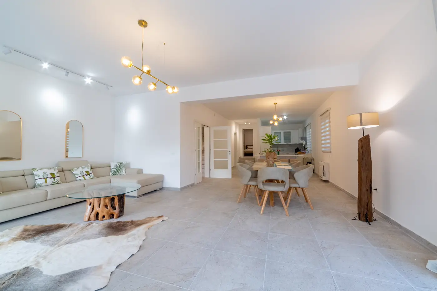 Three-story villa on the first line to the sea, available for rent, Lepetane, Tivat