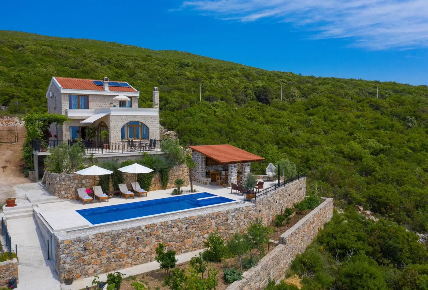 Authentic villa with pool and panoramic sea view, Zagora, Kotor