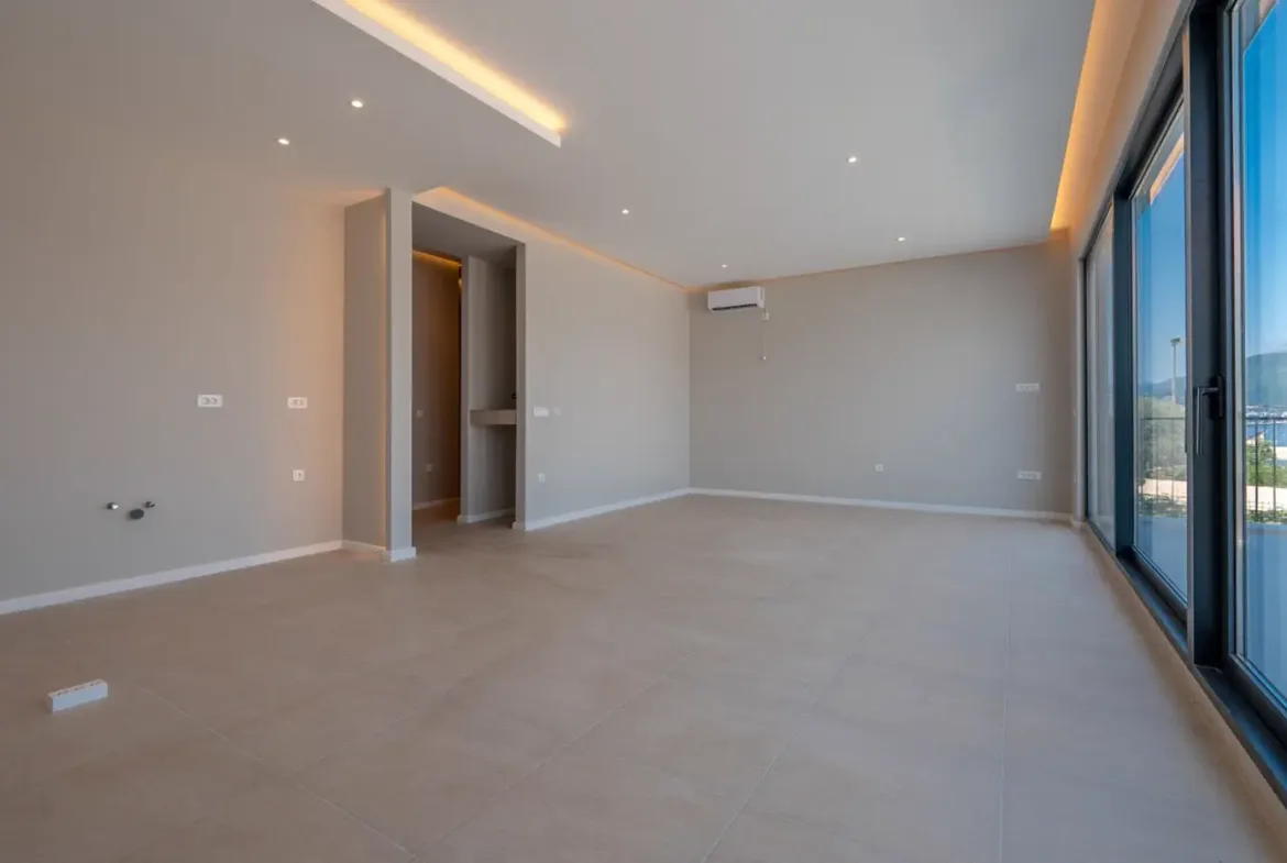 Newly built villa with pool and sea view, Krašići, Tivat