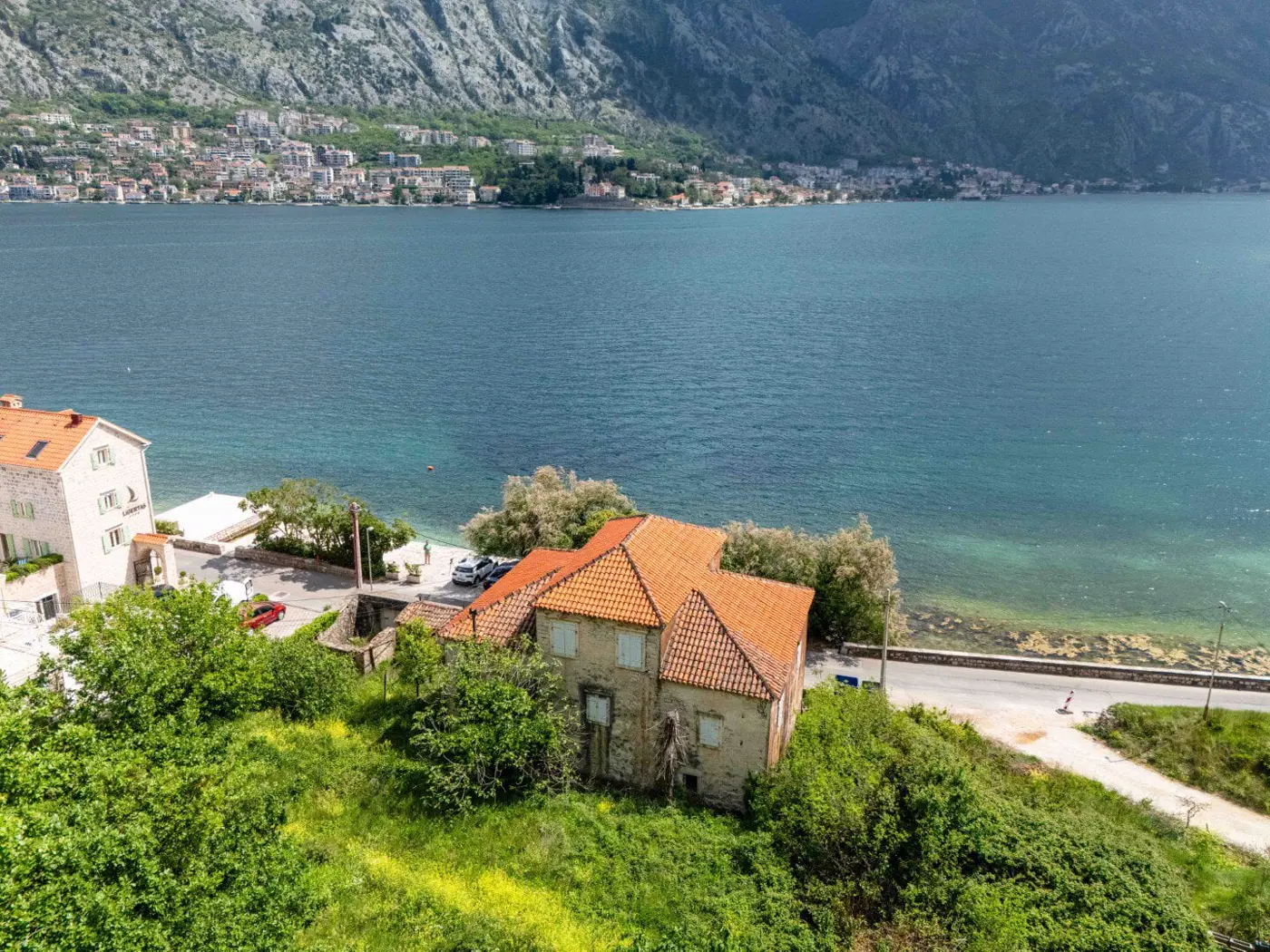 Stone palace for renovation on the first line to the sea, Prčanj