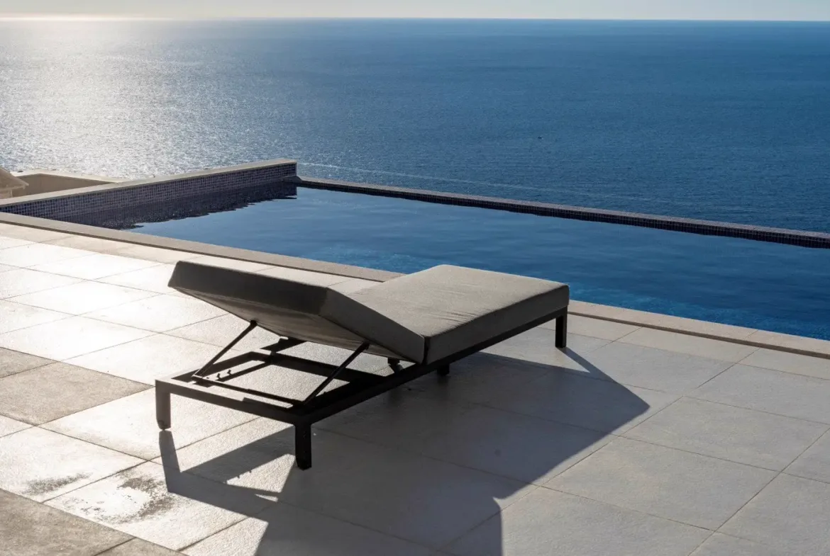 New villa with 4 bedrooms and panoramic sea view, Blizikuće, Budva