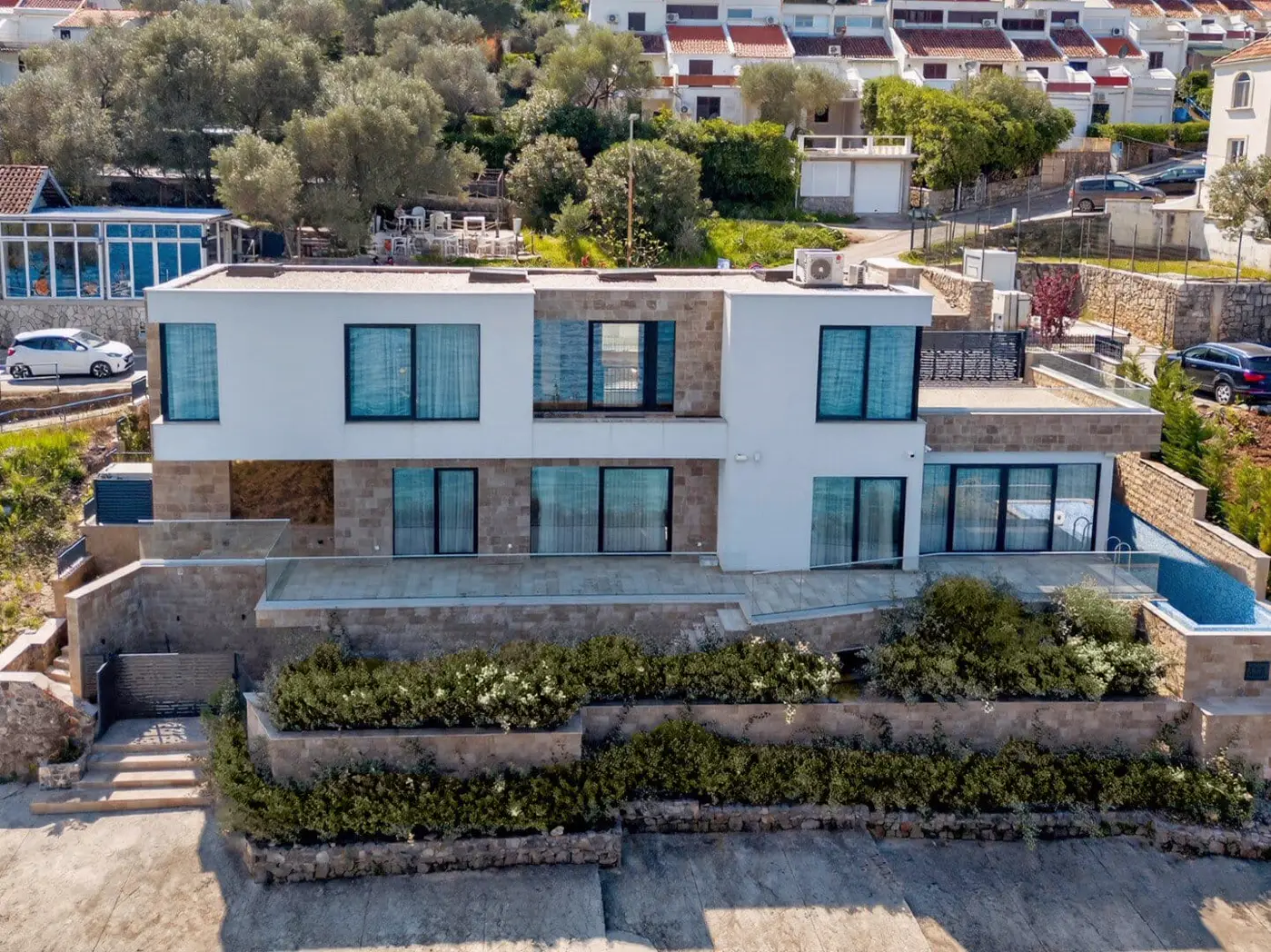 First-line seaside villa, Krašići