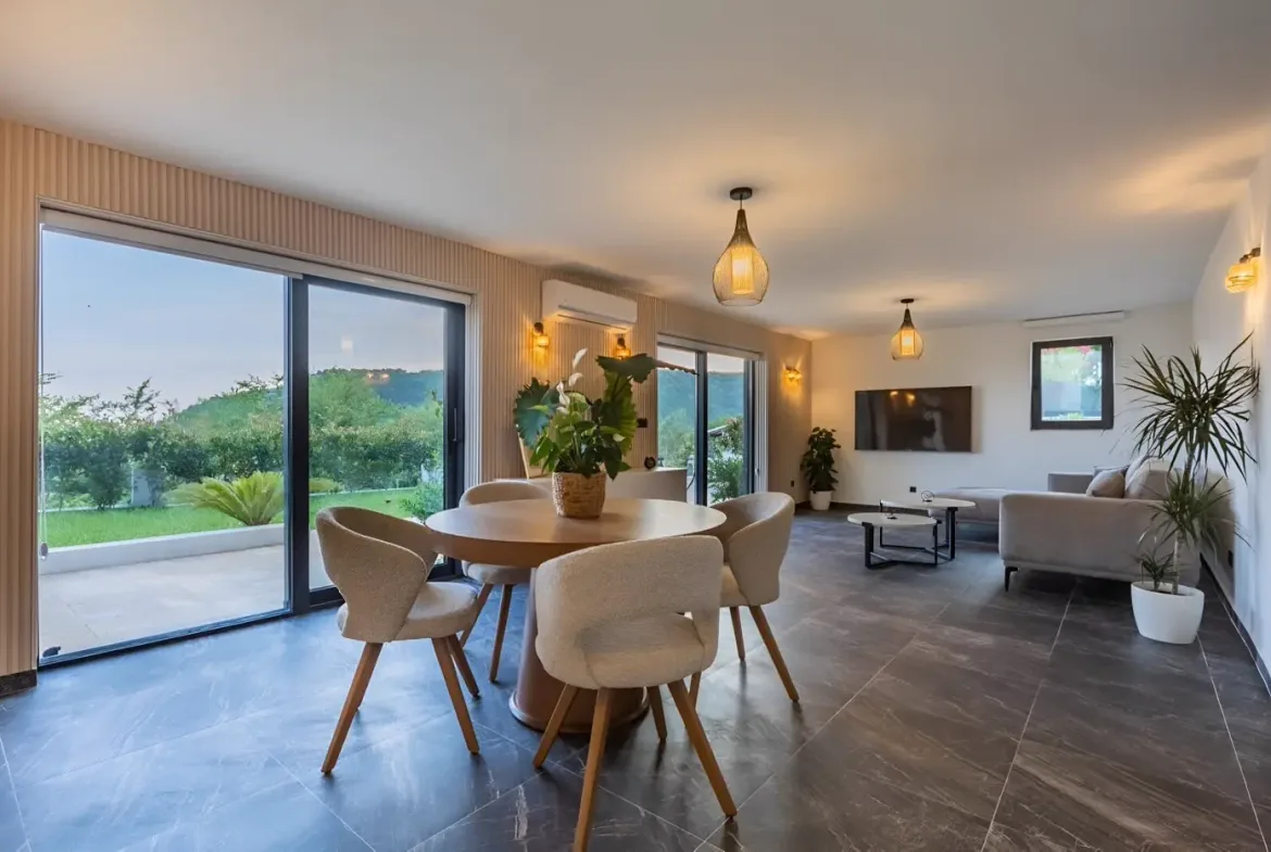 Contemporary villa with 8 bedrooms, Markovići, Budva
