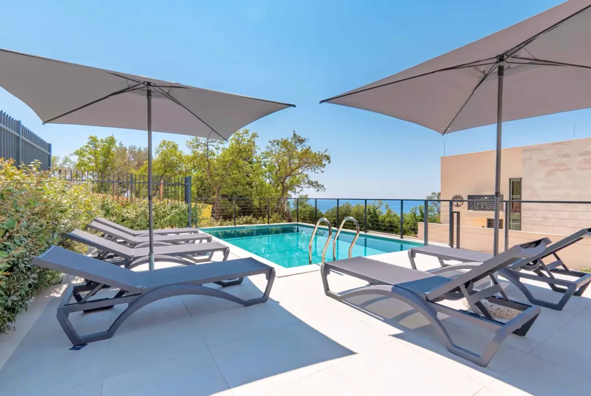 New furnished villa with pool, Reževići, Budva