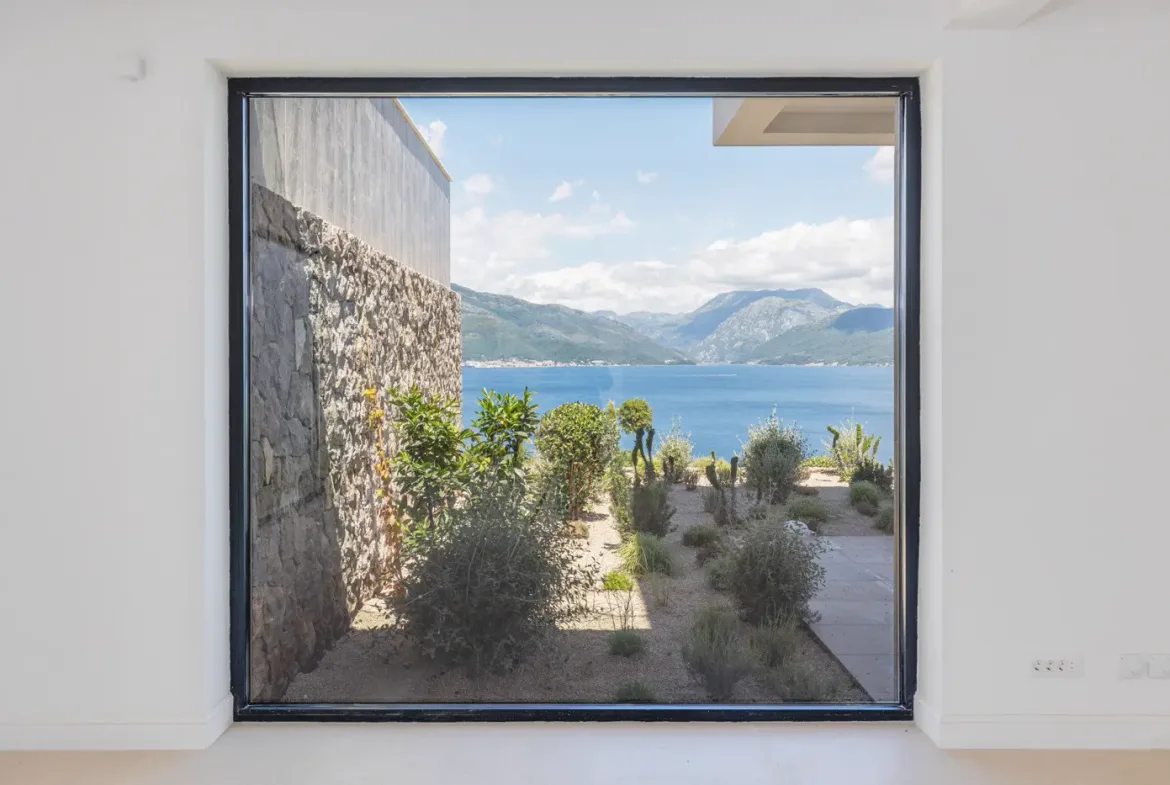 Contemporary villa with private pool and panoramic sea view, Krašići, Tivat