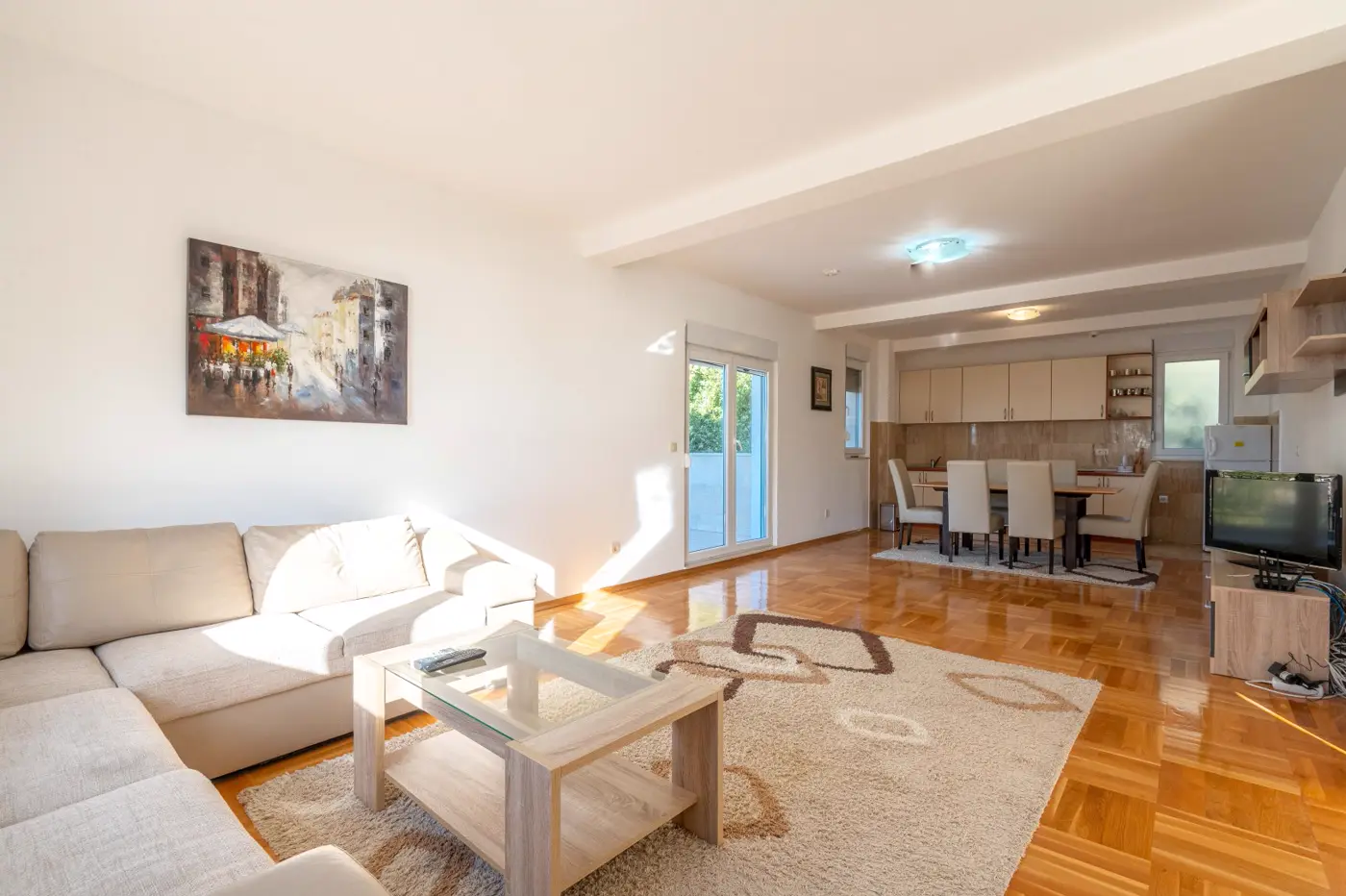 05-65 Villa with 4 bedrooms in the second row to the sea, Perazića Do, Budva