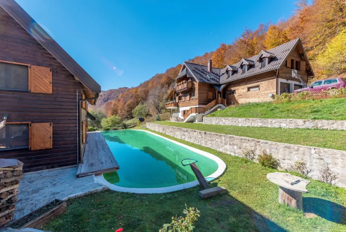 Mountain property with two houses, Opasanica, Podgorica