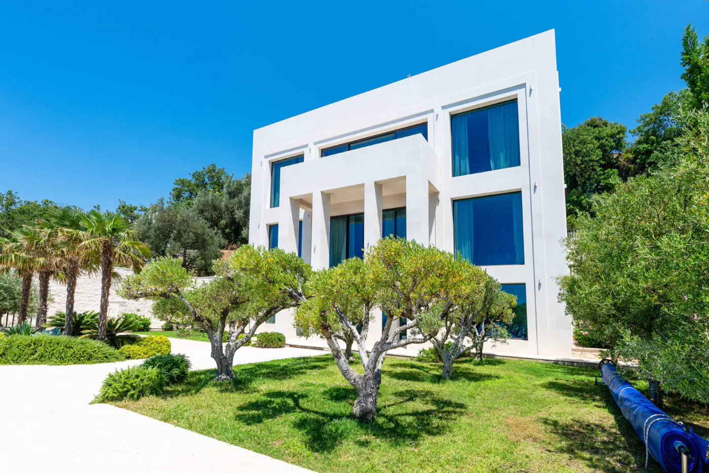 Exclusive designer villa – Skočiđevojka, Budva