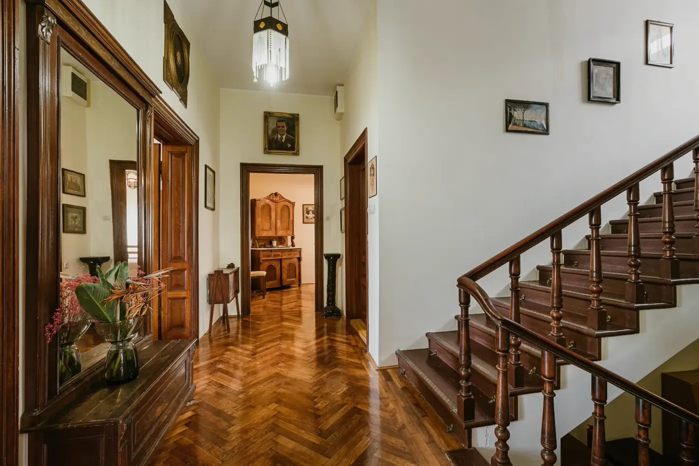 Authentic villa with a spacious garden, Herceg Novi, Savina