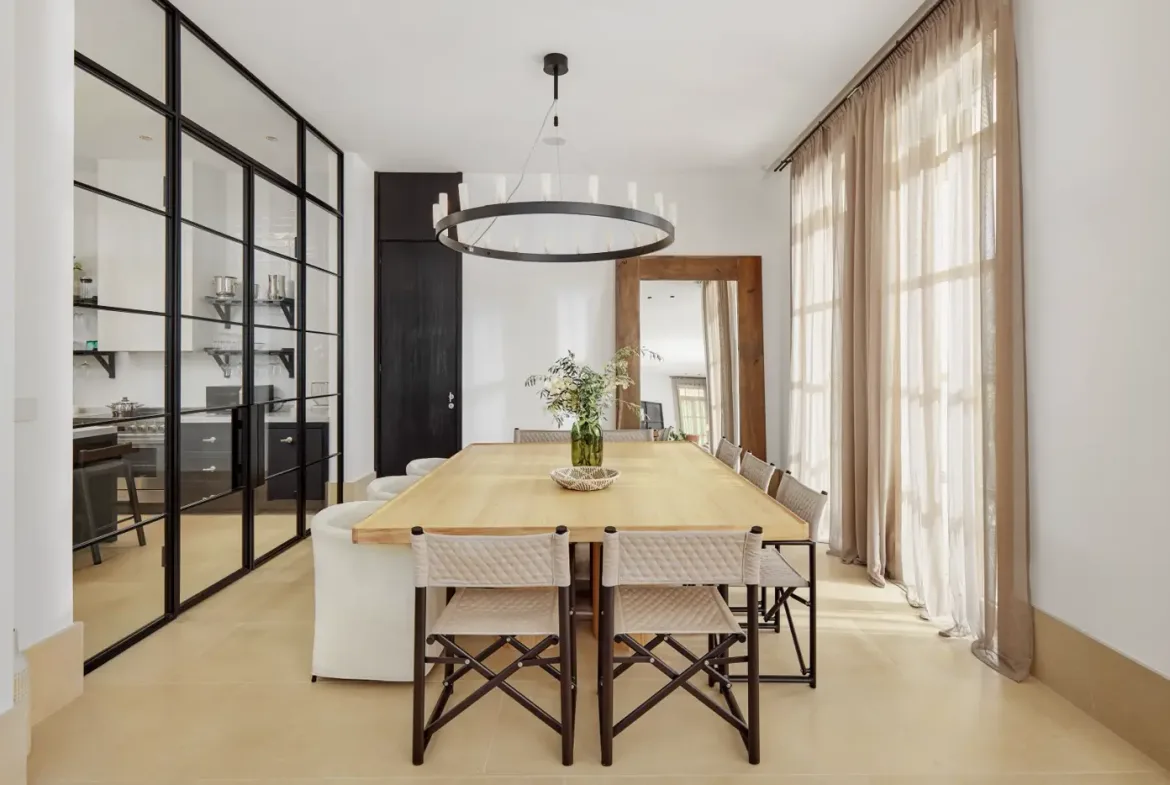 Exclusive complex of three villas with sea view, available for rent, Budva