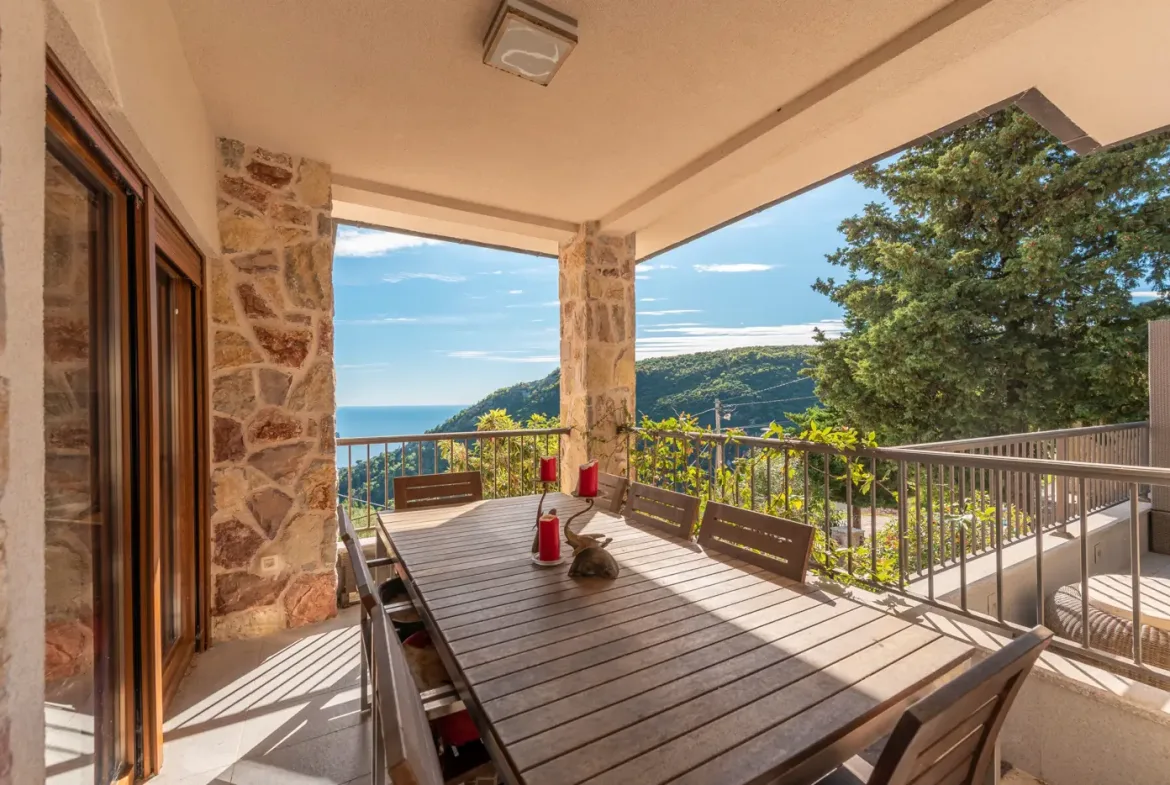 Stone villa with pool and panoramic sea view, Markovići, Budva