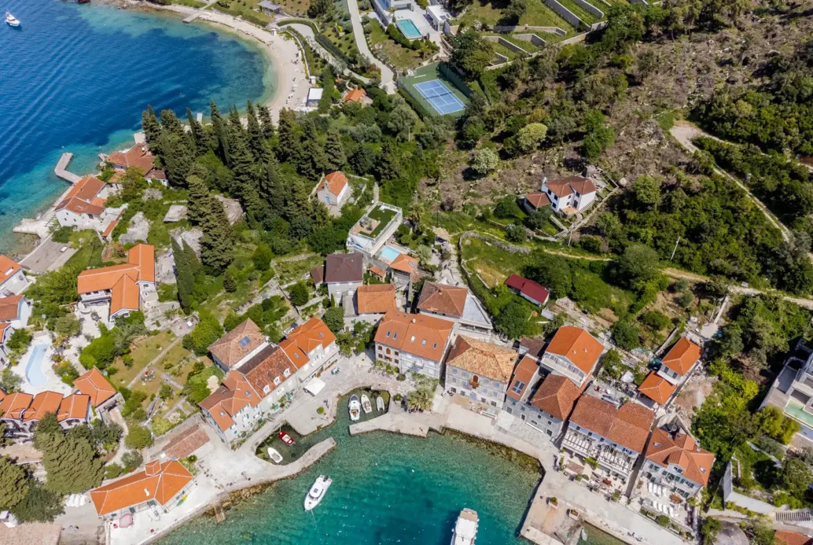 Historic stone villa Stara Posta, Rose, Herceg Novi