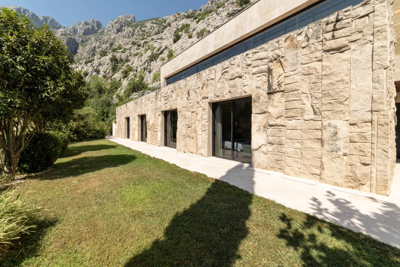 05-96 Villa Mandragora, Kotor