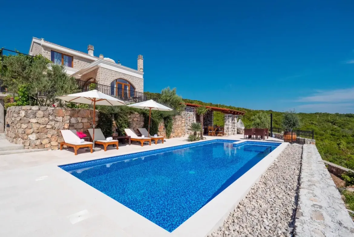 Authentic villa with pool and panoramic sea view, Zagora, Kotor