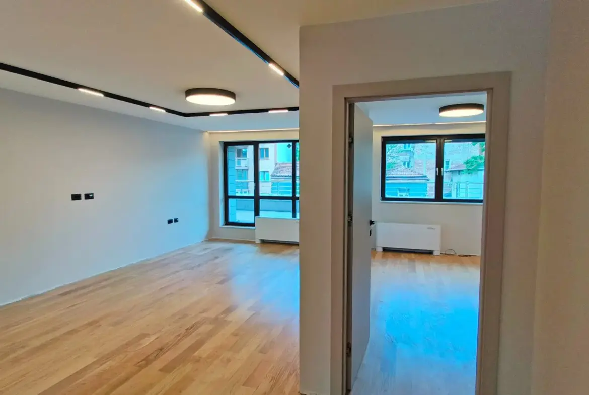 Spacious and fully furnished new apartment in the central part of Sofia
