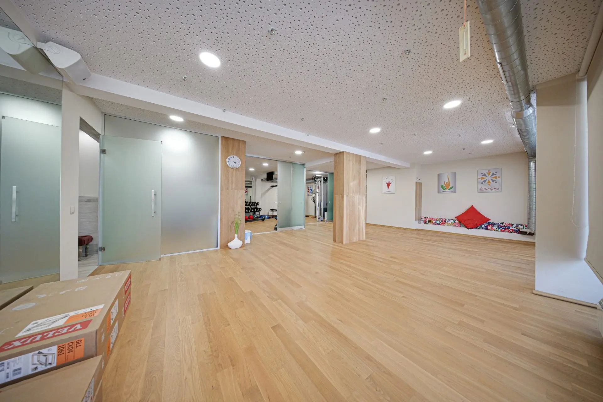 Spacious commercial premises located on two levels in Boyana for sale