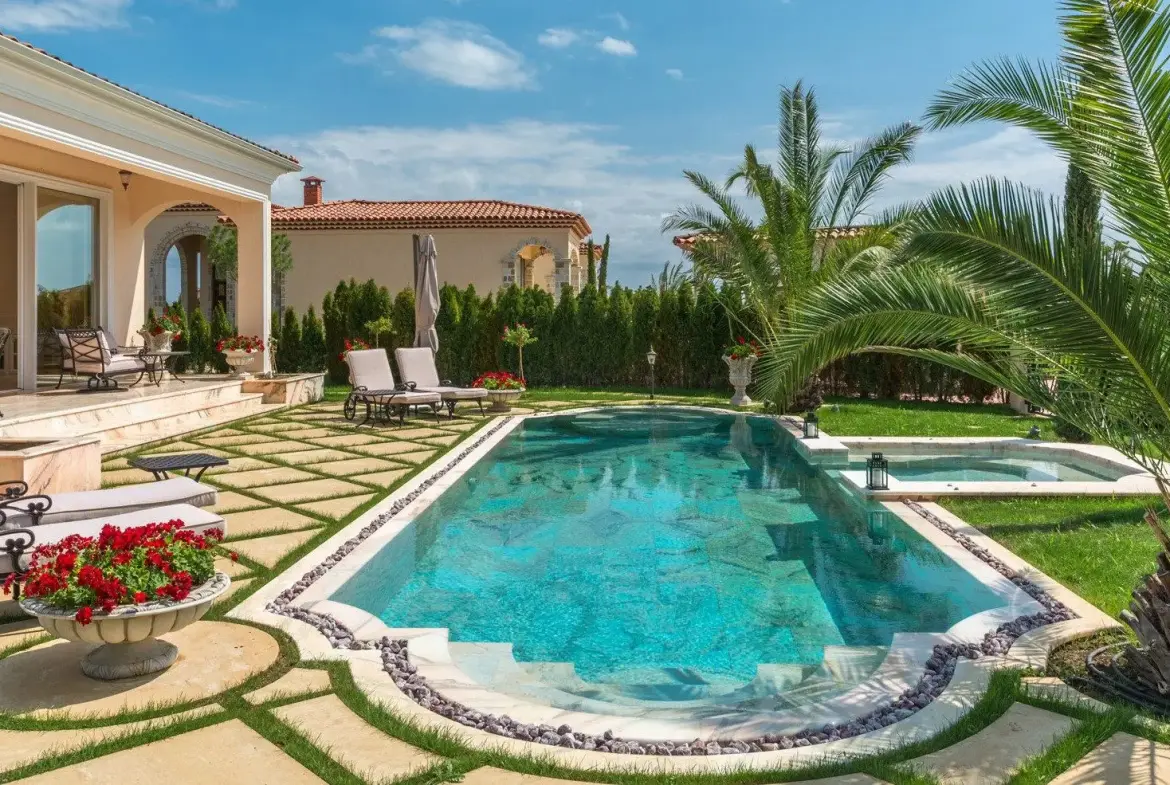 Luxurious villa with pool in Sunny Beach for sale