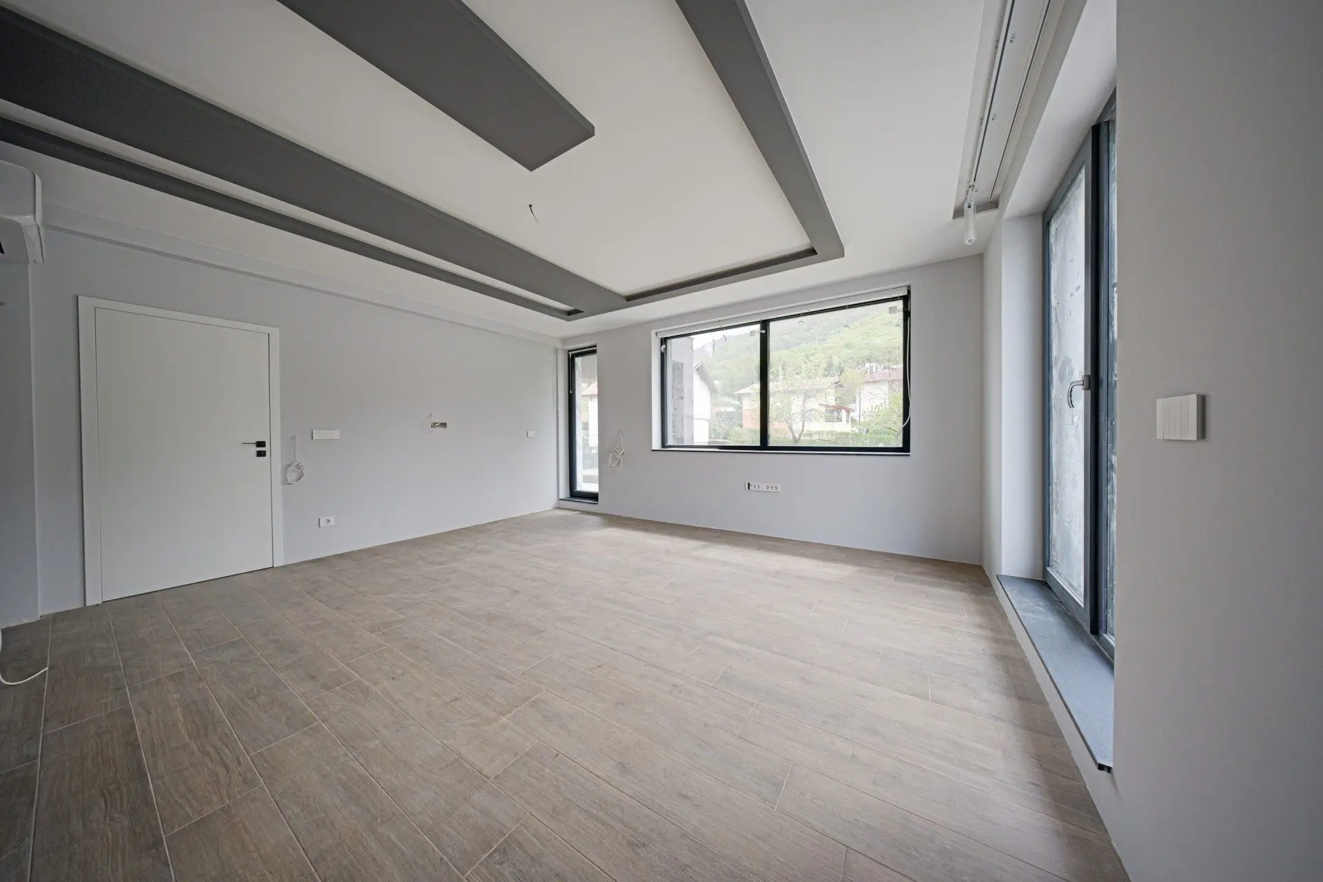 05e57b4ee1640e878f1ccfc15e5aeb3e House with a large yard and a great location in Boyana district