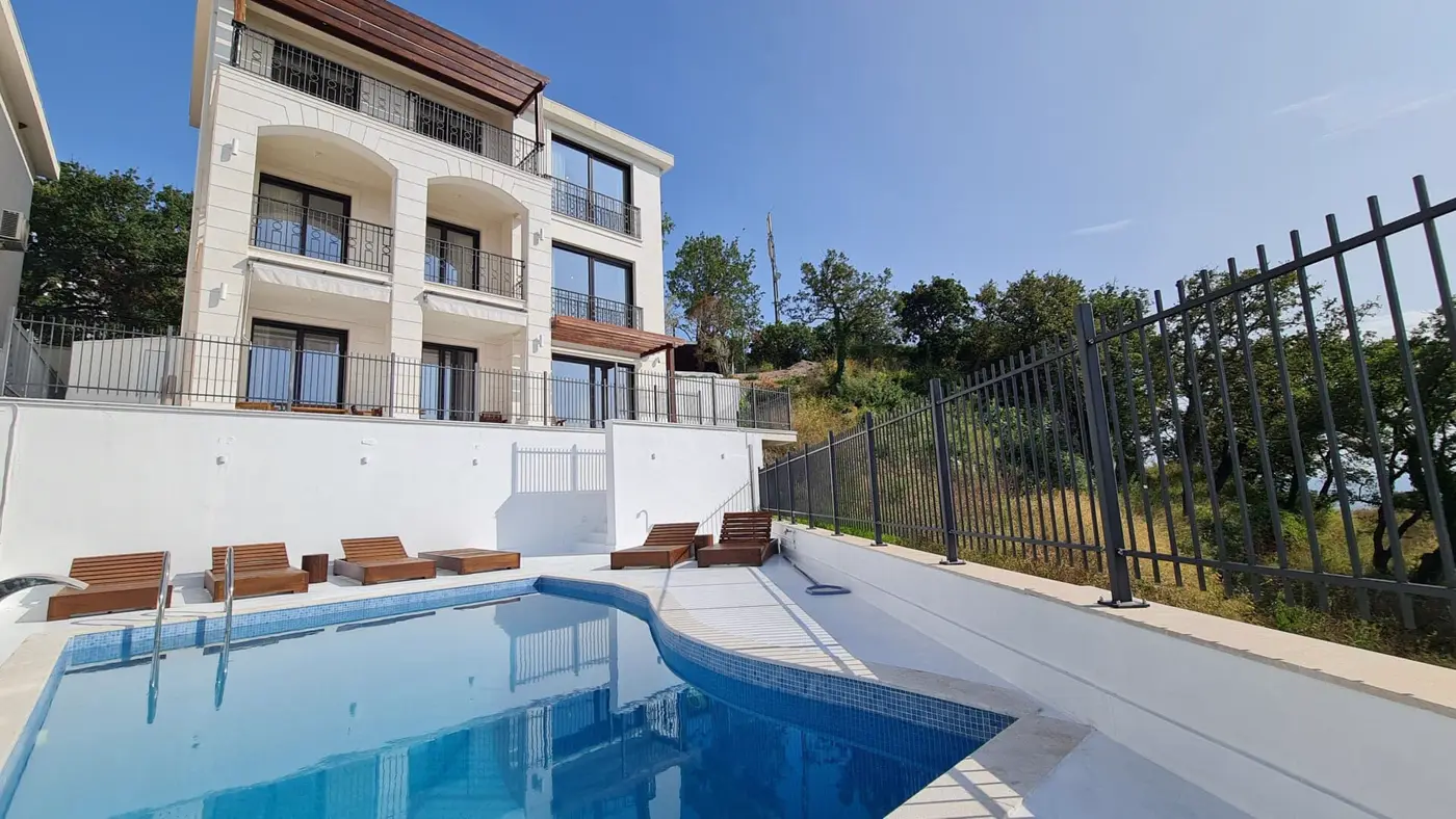 Three-story villa with pool and panoramic sea view, Skočiđevojka, Budva