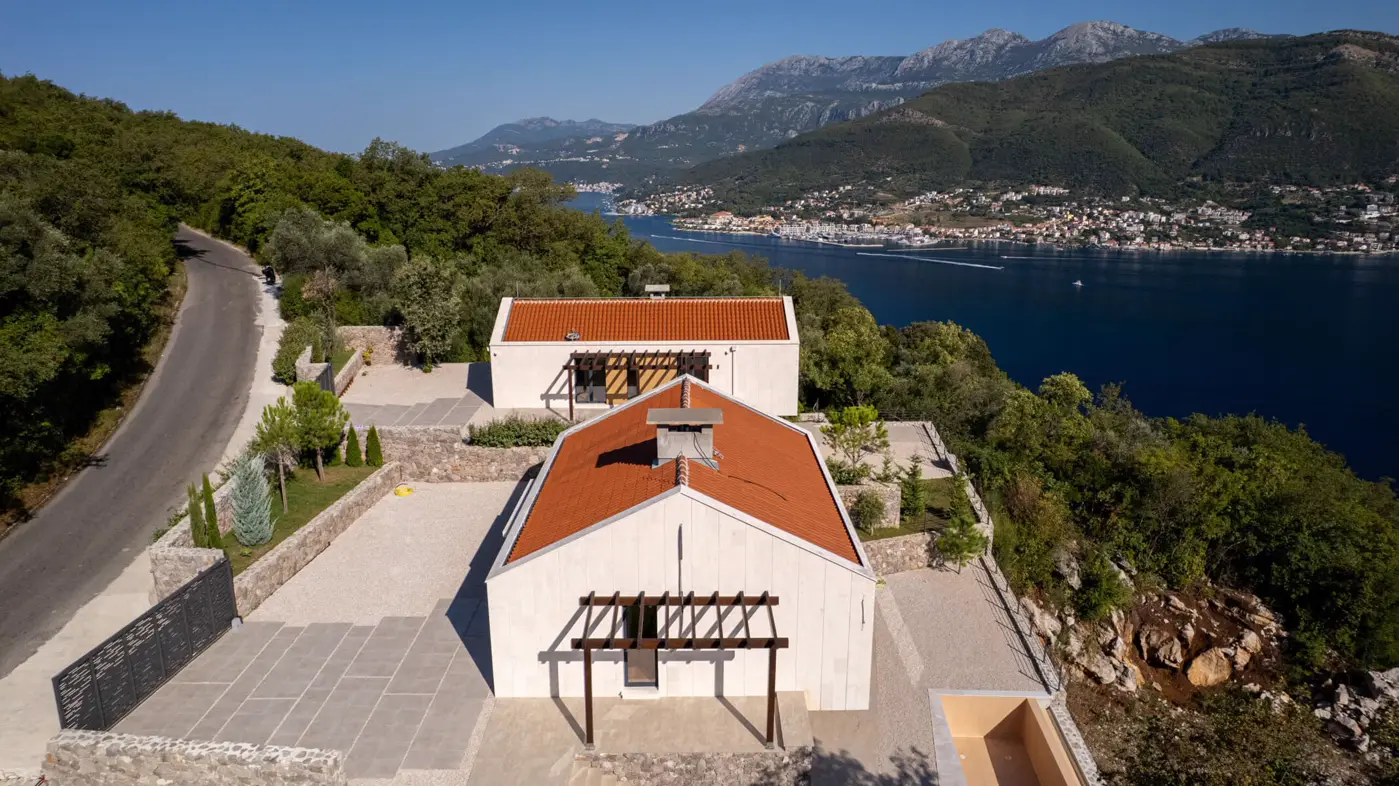 06-12 Two modern villas with panoramic sea views, Zabrdje, Herceg Novi