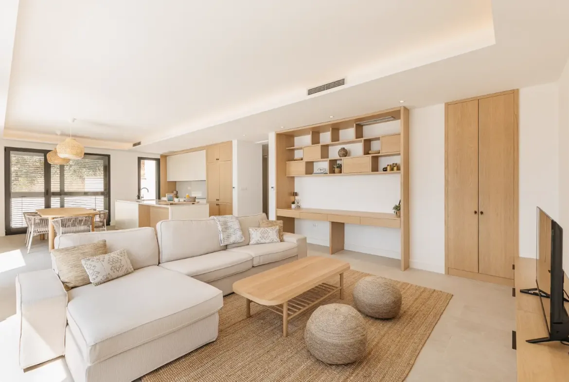 Contemporary villa with pool and open sea view, Blizikuce, Budva