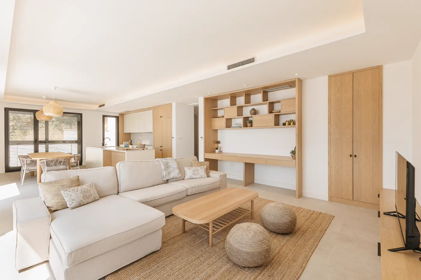Contemporary villa with pool and open sea view, Blizikuce, Budva