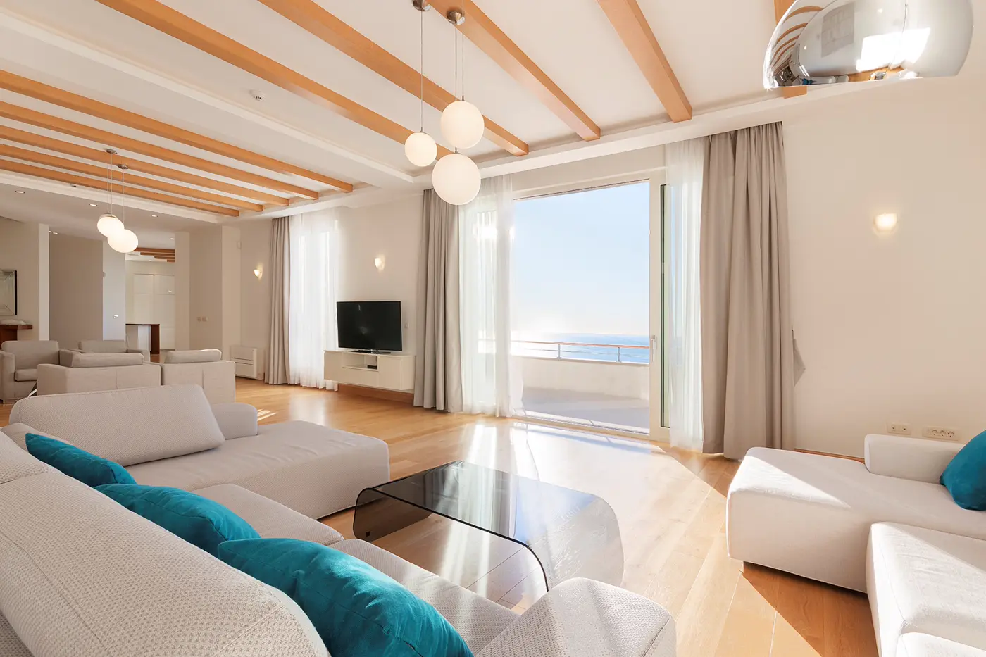 Villa with 4 bedrooms, swimming pool and open sea view, Blizikuce, Budva