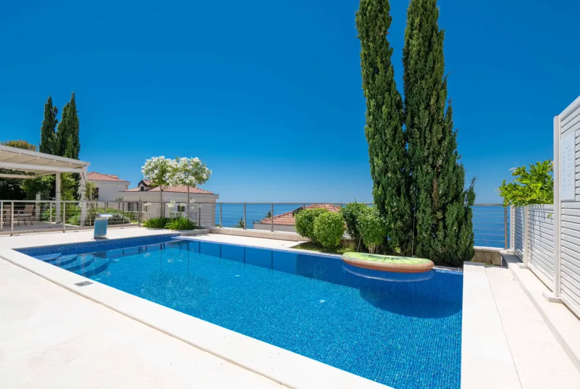 Luxury villa near the sea, Drobni Pijesak, Budva