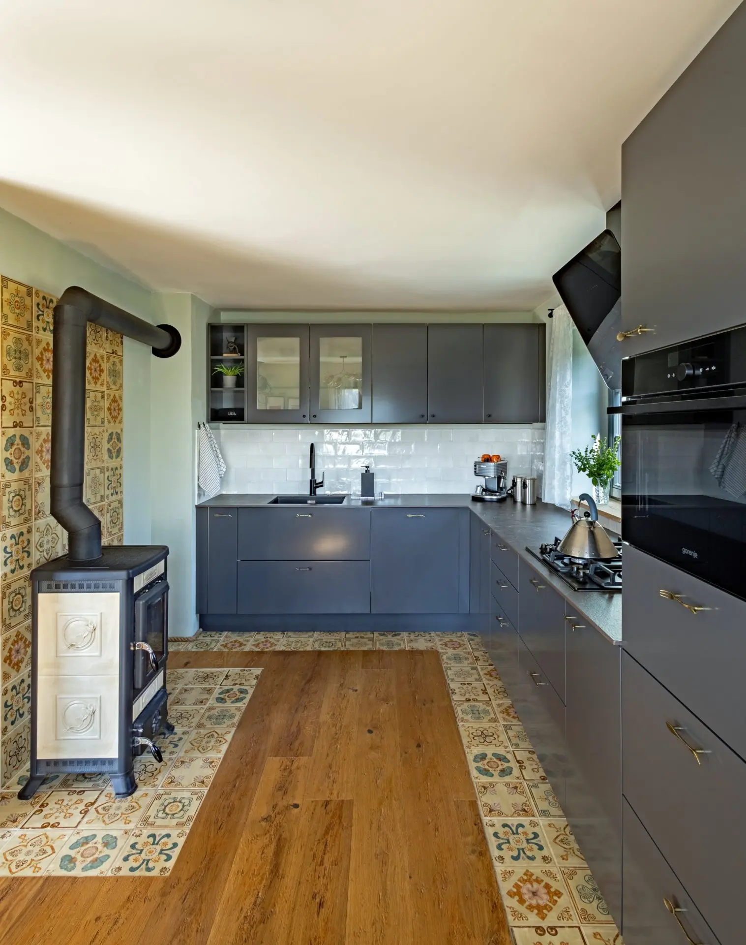 South East area – A beautiful, renovated house with large garden and vineyard