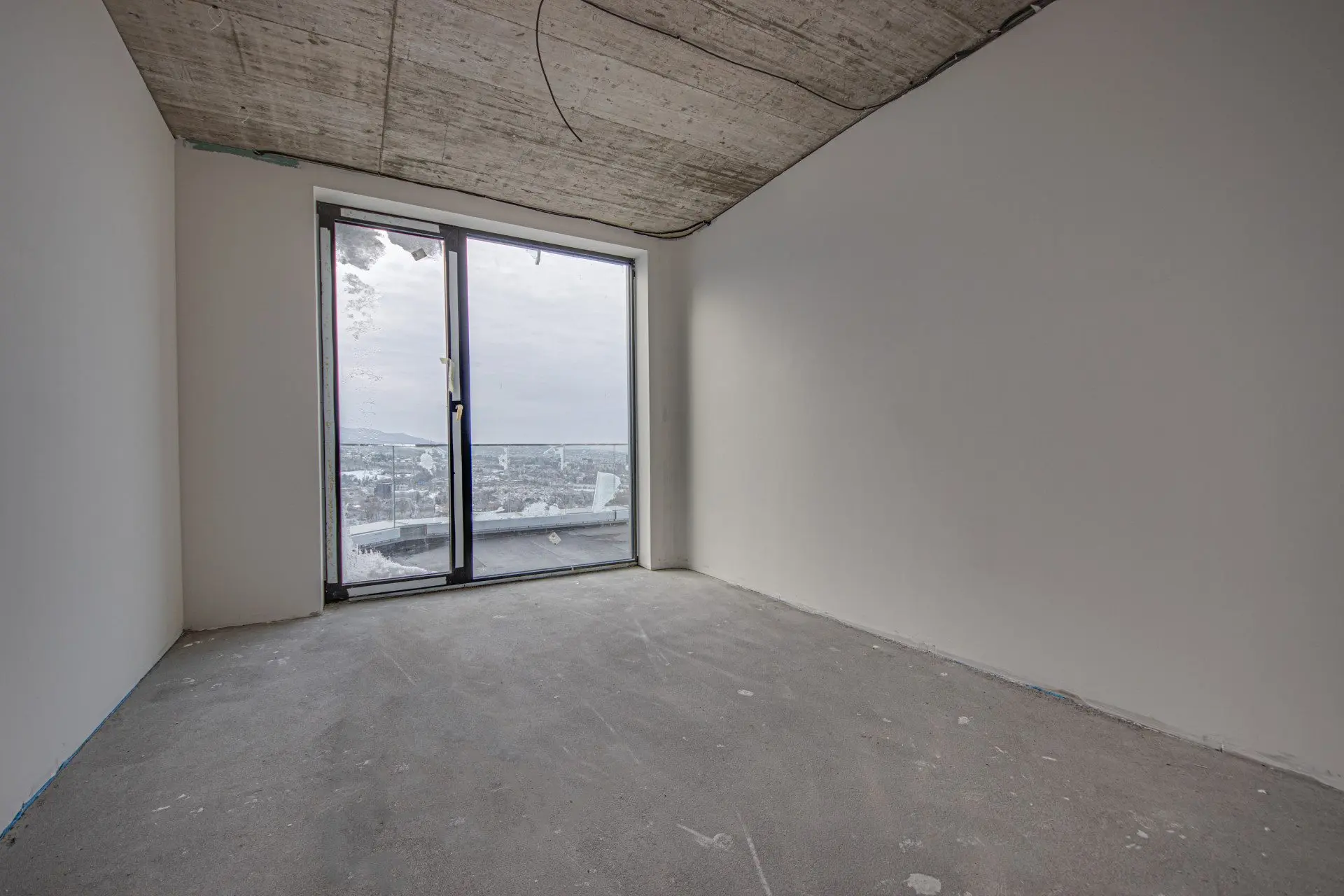 Luxury penthouse in a multifunctional building