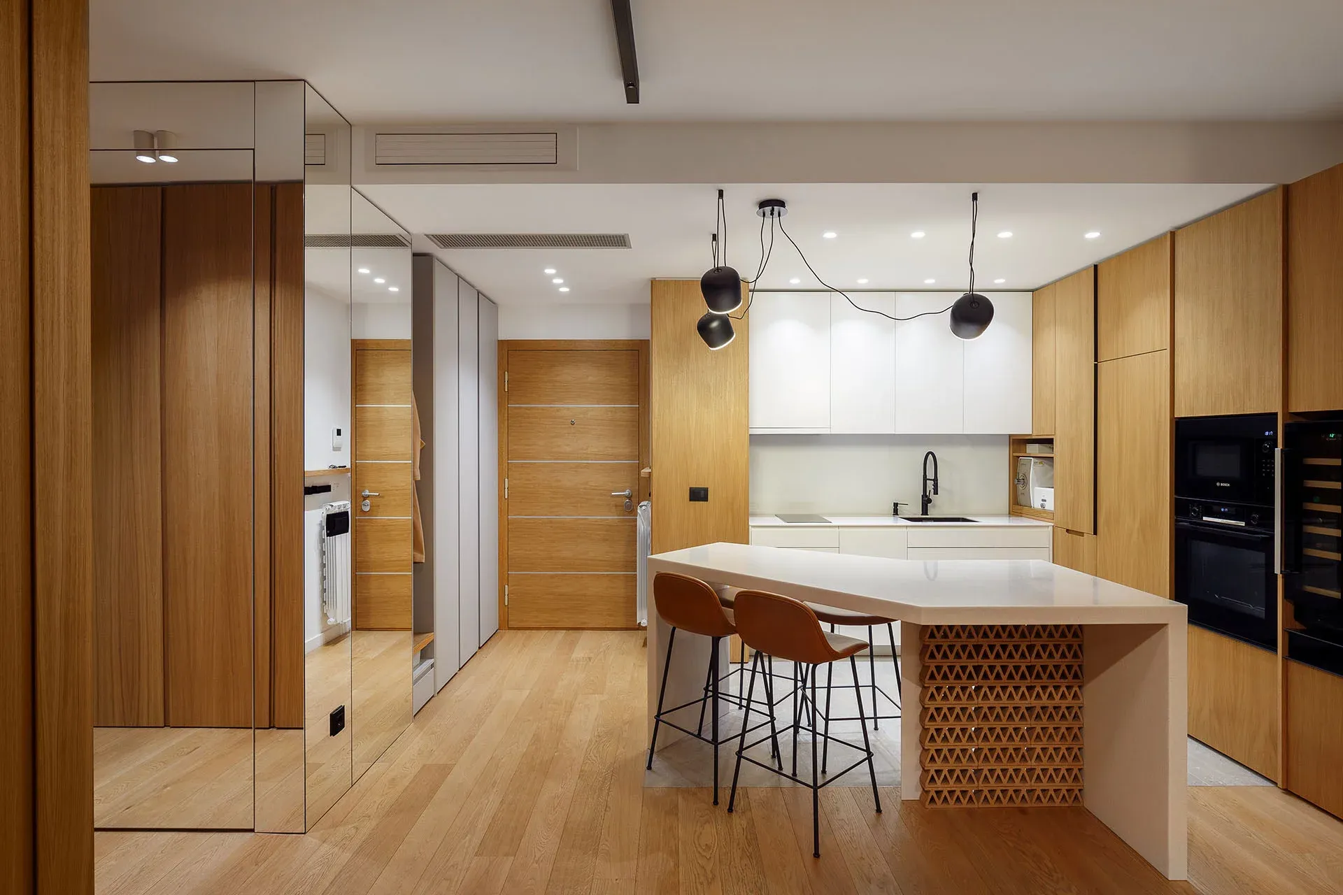07-3-1 2-Bedroom Apartment, 88 m² – Skyline, Savski venac, Belgrade