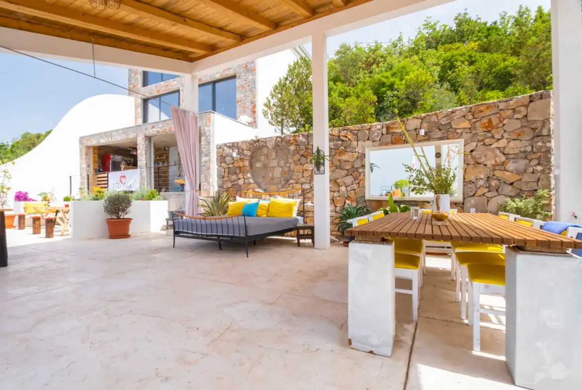 Estate of three villas with swimming pool, Klinci, Herceg Novi