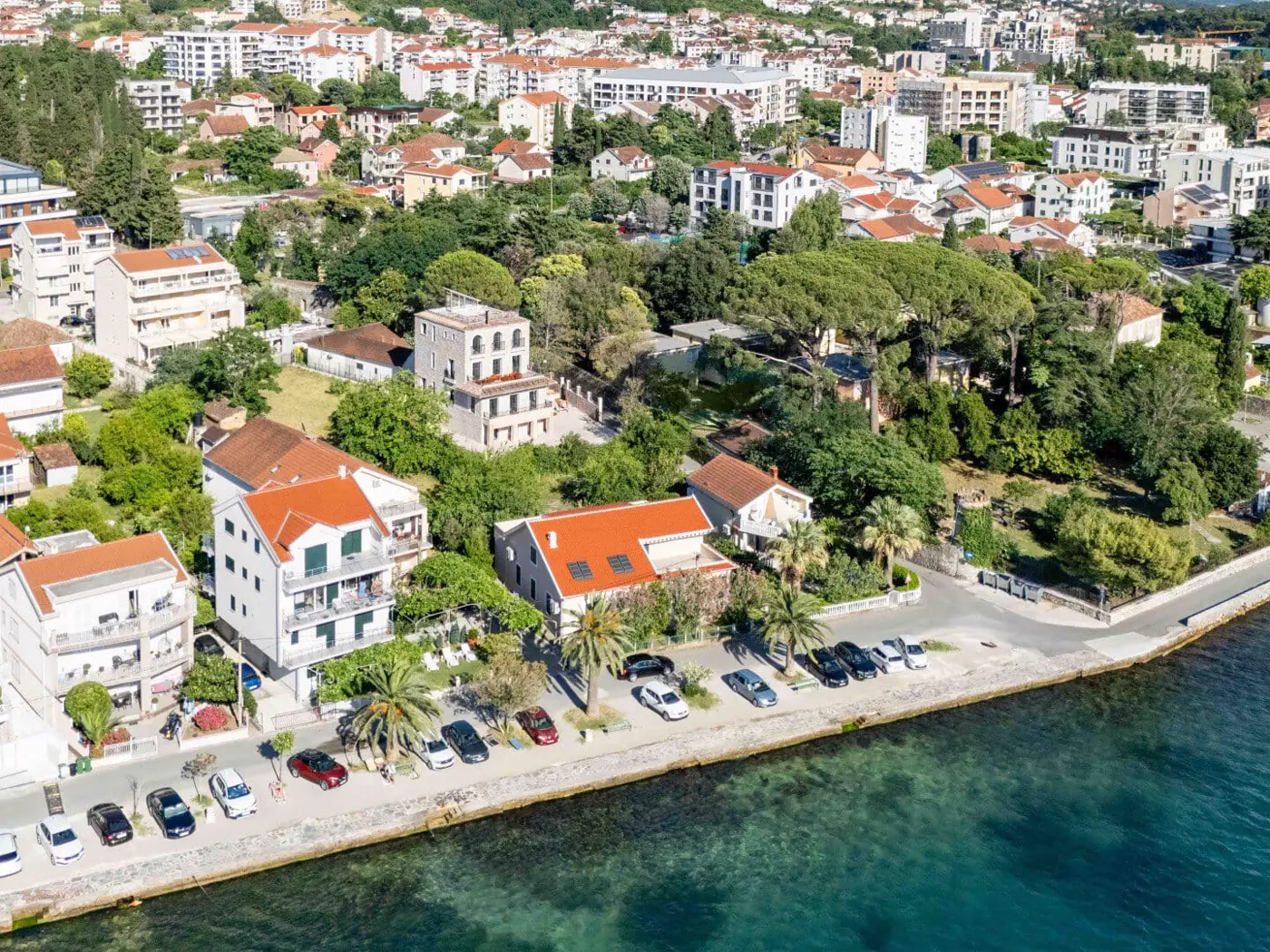 08-10 Stone villa in the second row to the sea, Donja Lastva