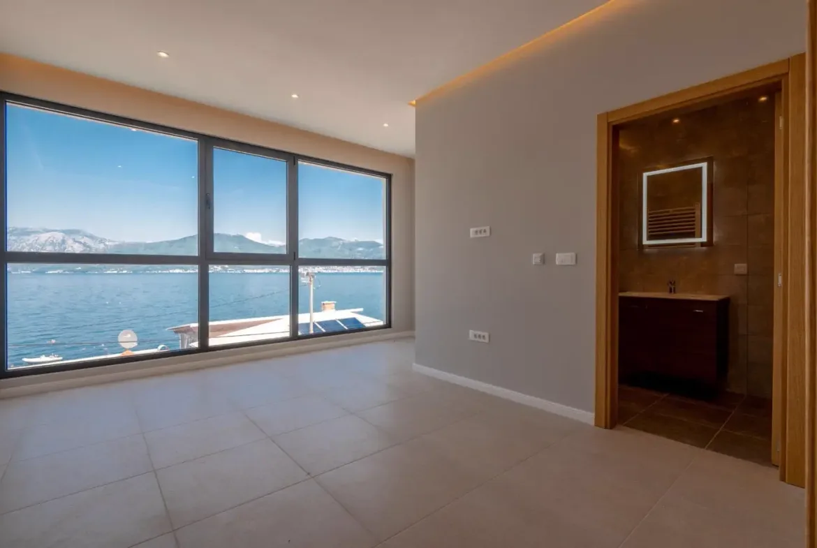 Newly built villa with pool and sea view, Krašići, Tivat