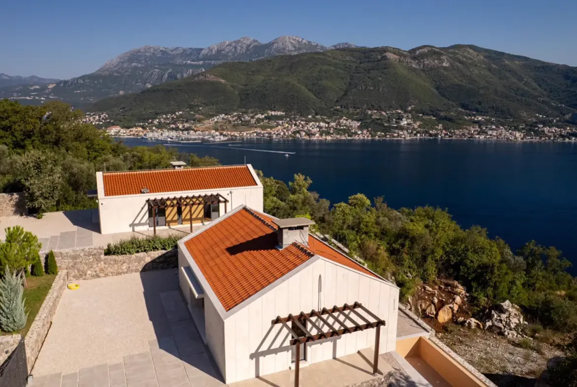 Two modern villas with panoramic sea views, Zabrdje, Herceg Novi