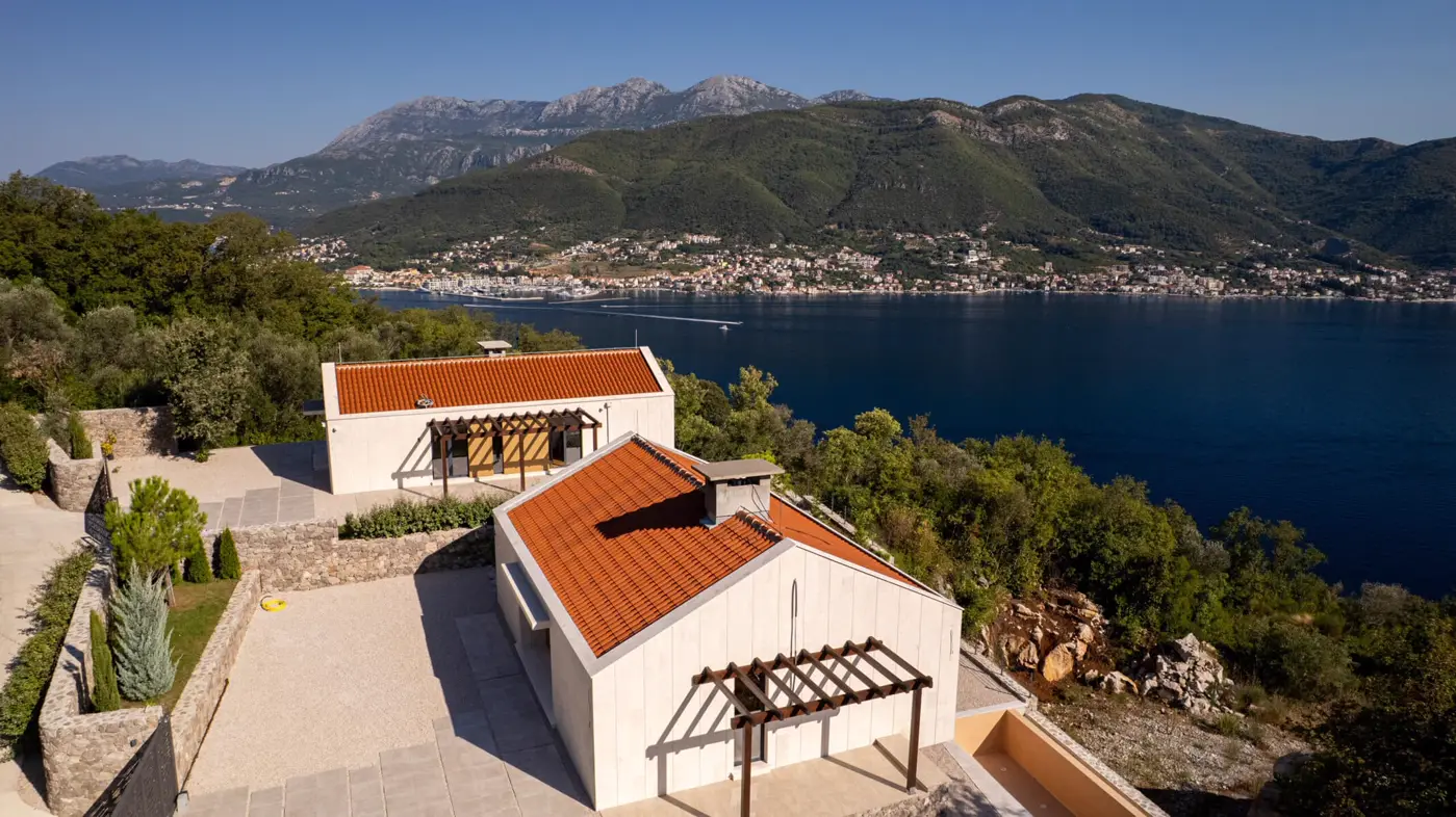 08-12 Two modern villas with panoramic sea views, Zabrdje, Herceg Novi