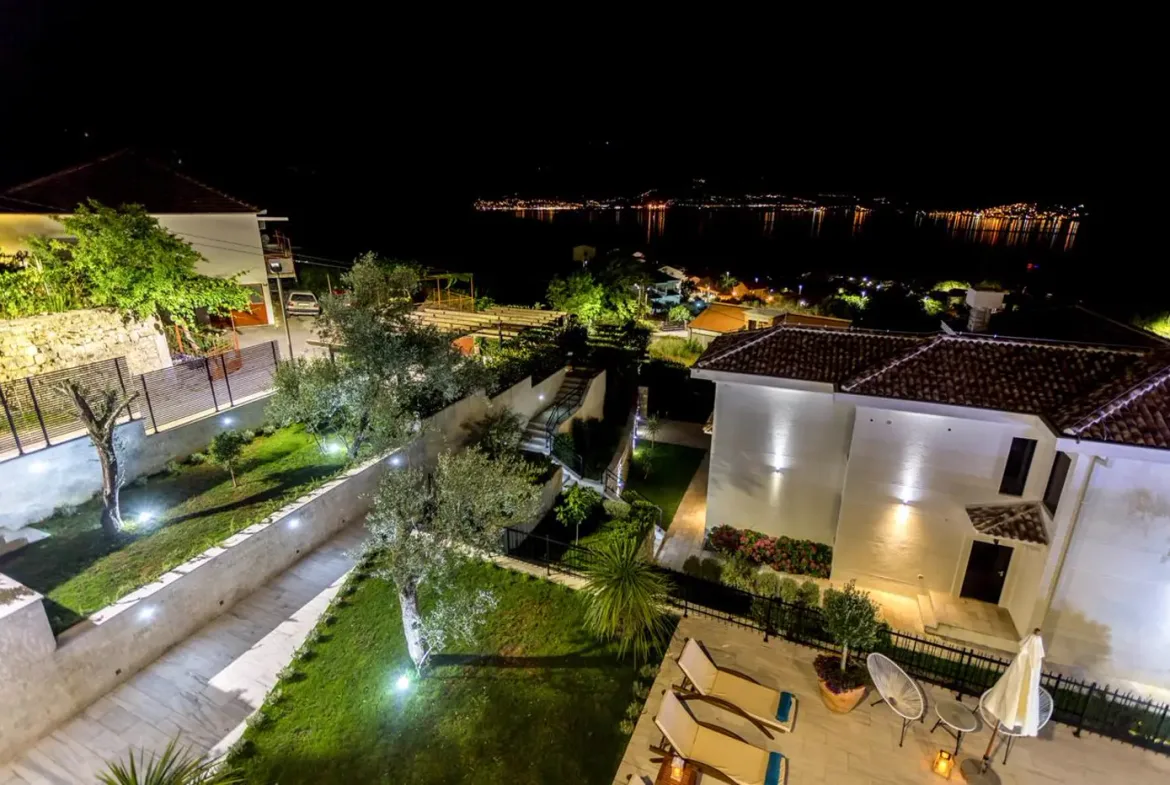 Modern villa with a swimming pool and sea view, Đenovići, Herceg Novi