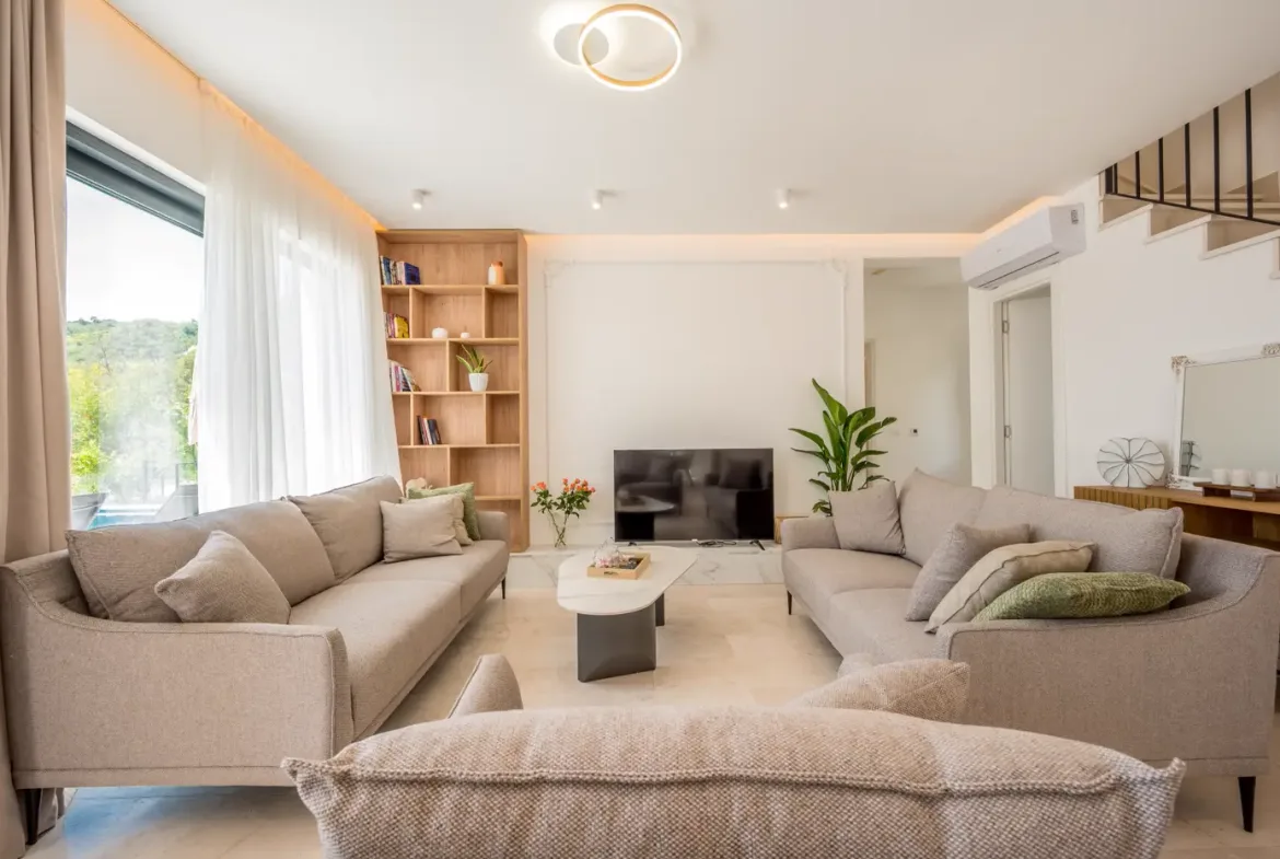 New villa with 4 bedrooms and swimming pool, Tivat, Mrcevac