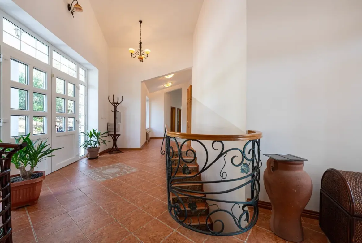 Villa with panoramic sea view on a large property, Žanjice, Herceg Novi