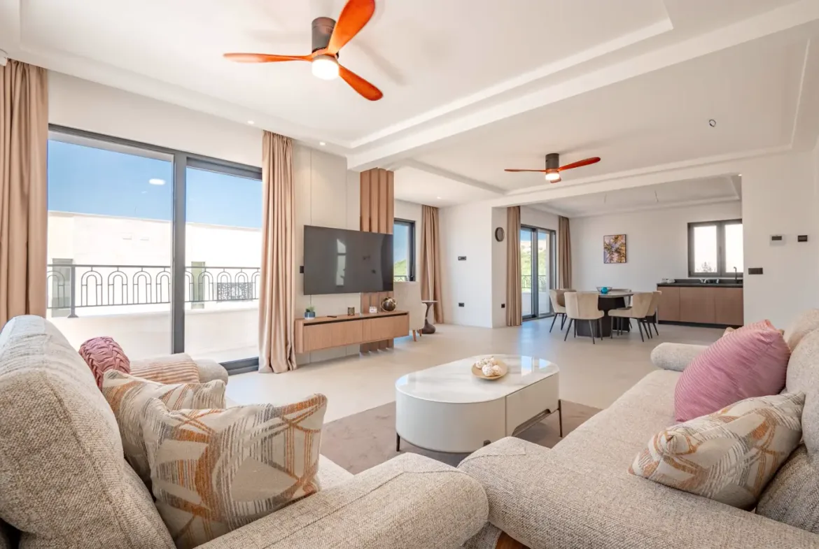 New furnished villa with pool, Reževići, Budva