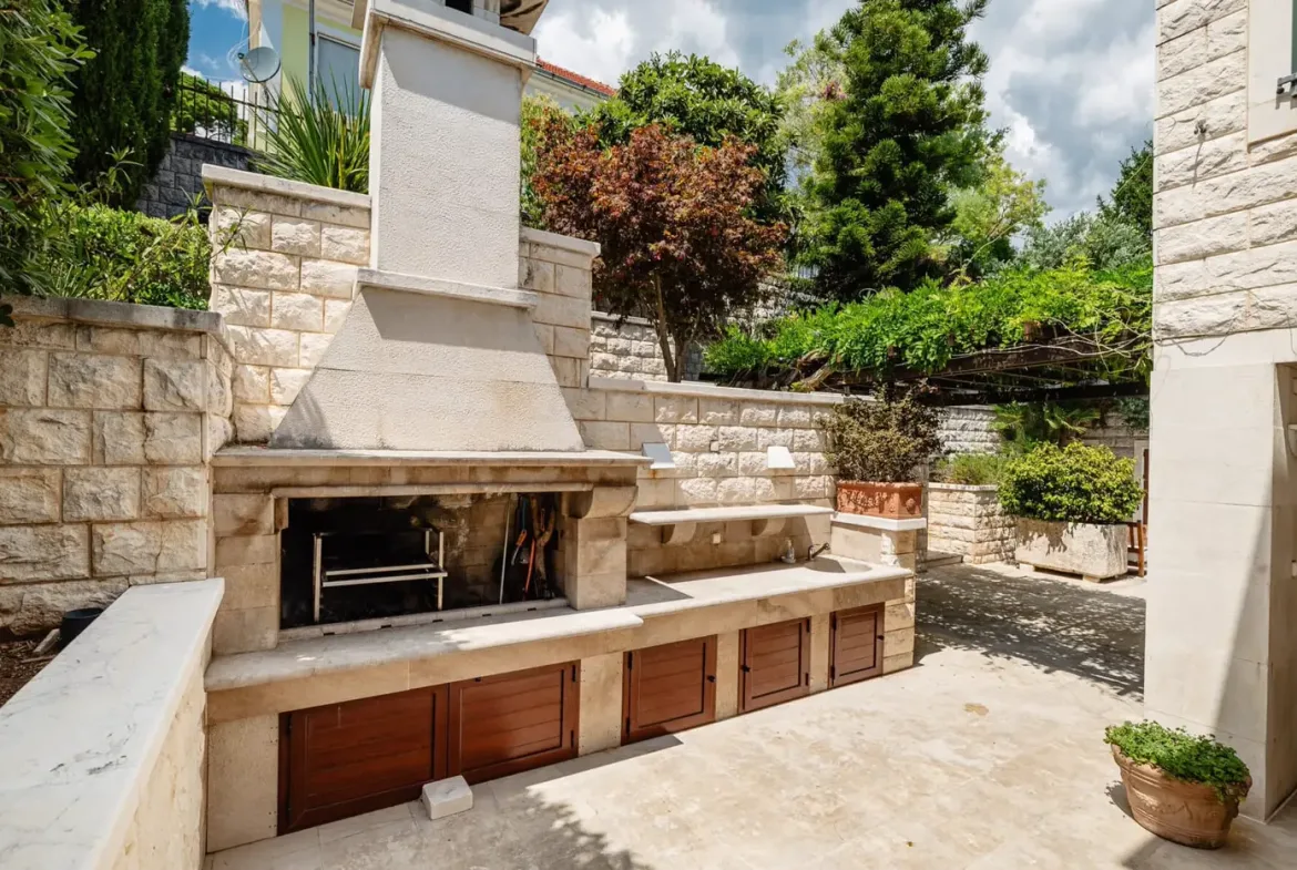 Exclusive Villa on the second line from the sea, Savina, Herceg Novi
