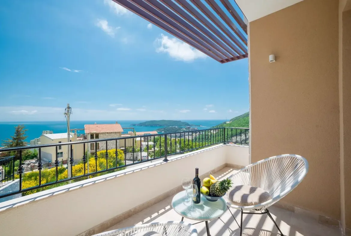 New three-room villa with pool, Becici, Budva